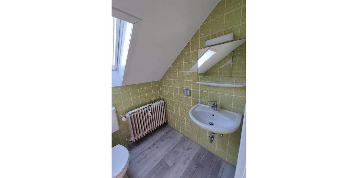 Dachgeschoßwohnung Giengen an der Brenz - 1.5 Zimmer, 35 m&sup2;, 79.999&euro; | Angebot:27071558