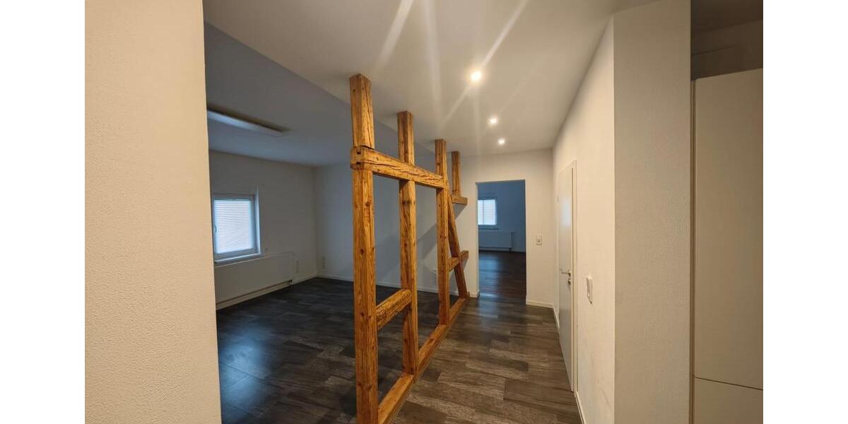 Einfamilienhaus Sonneberg - 10 Zimmer, 245 m&sup2;, 198.000&euro; | Angebot:25348277