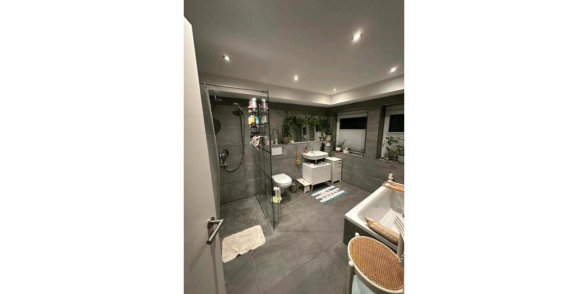 2,5 Zi Whg mit EBK 82 m2 in Laudenbach 2 zimmer