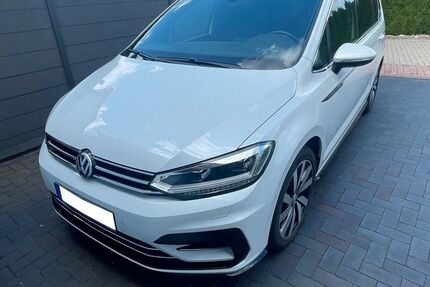 VW Touran 61.800 km 28.400 € Sassenburg 38524