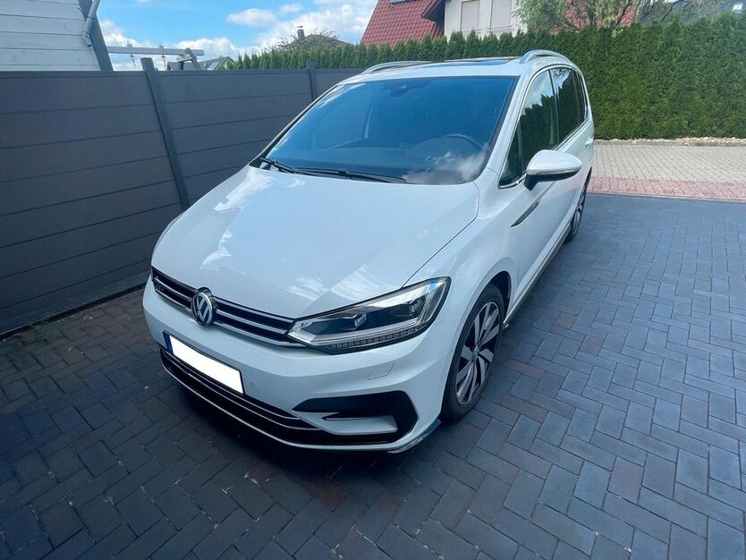 VW Touran 61.800 km 28.400 € Sassenburg 38524