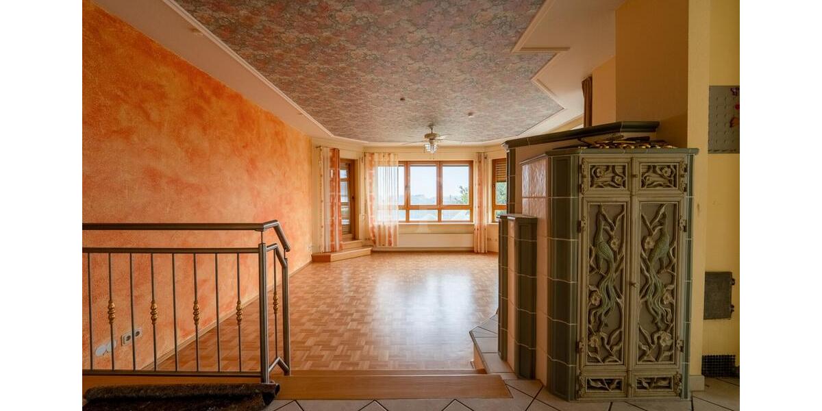 Maisonettenwohnung Hundsangen - 7 Zimmer, 220 m&sup2;, 1.500&euro; | Angebot:25259174