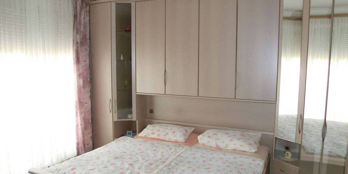 Etagenwohnung Hoyerswerda - 3 Zimmer, 77 m&sup2;, 79.000&euro; | Angebot:25986169