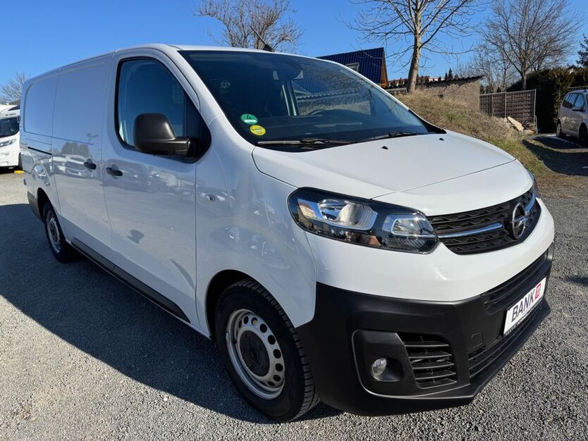 Opel Vivaro 21.791 km 23.998 € Weimar 99423