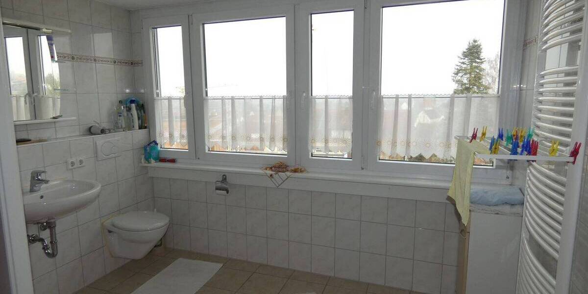 Mehrfamilienhaus, Wohnhaus Ertingen - 9 Zimmer, 208 m&sup2;, 399.000&euro; | Angebot:25701176