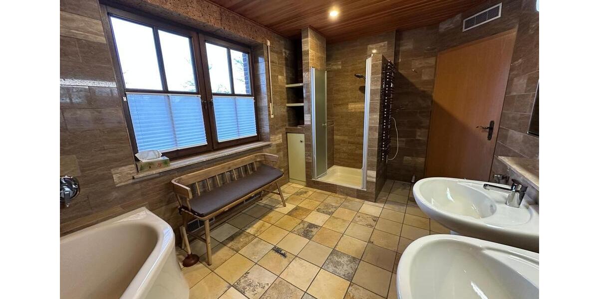 Einfamilienhaus Emlichheim - 5 Zimmer, 148 m&sup2;, 1.670&euro; | Angebot:23841231