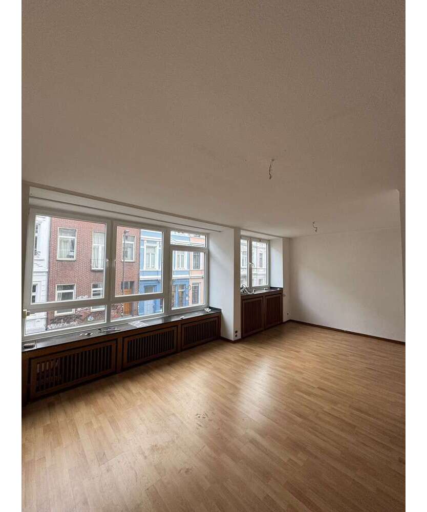 Wohnung zum Mieten in Aachen 1.350 € 135 m²