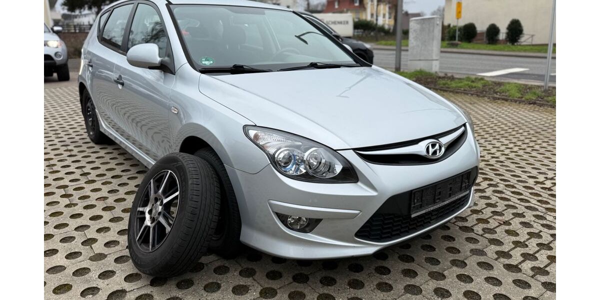 Hyundai i30 102.455 km 2.950 &euro; Seesen 38723