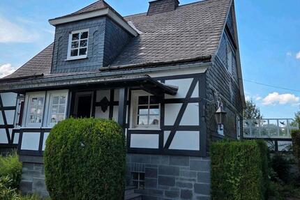 Haus Schmallenberg - 9 Zimmer, 170 m&sup2;, 375.000&euro; | Angebot:27074531