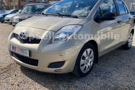 Toyota Yaris 141.340 km 2.800 € Chemnitz 09120