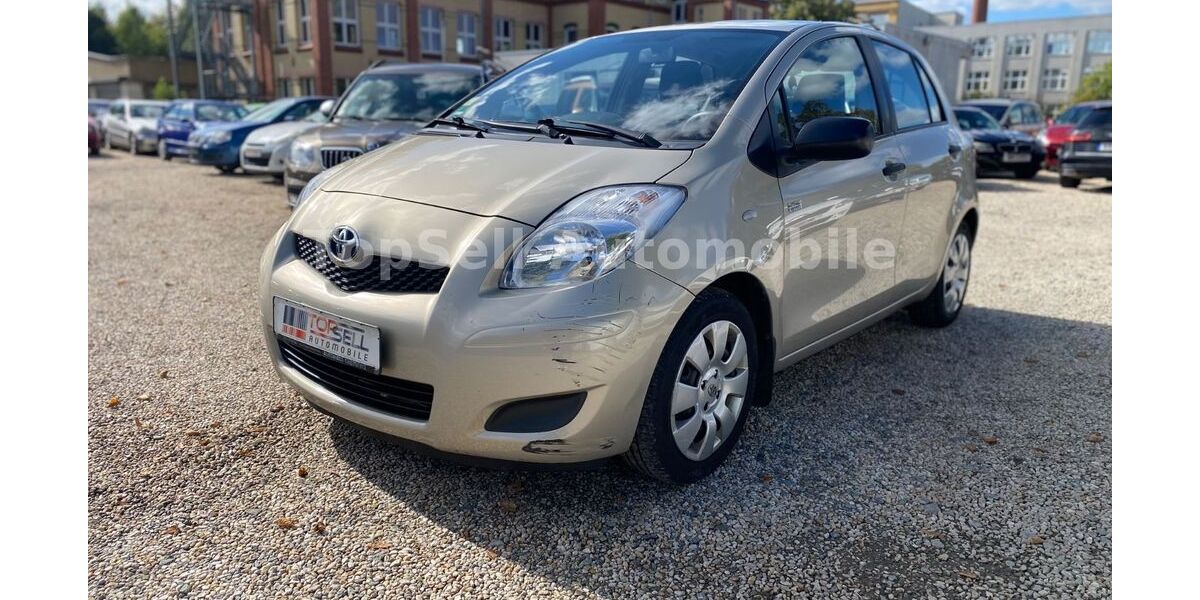 Toyota Yaris 141.340 km 2.800 € Chemnitz 09120