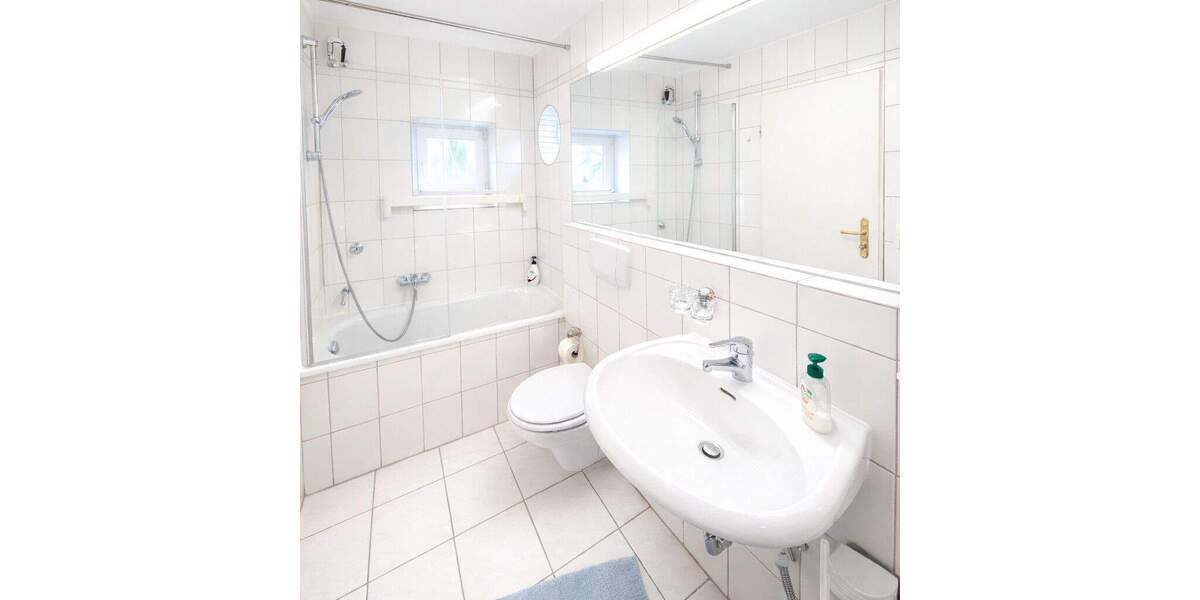 Etagenwohnung Frankfurt am Main Sachsenhausen - 2 Zimmer, 40 m&sup2;, 1.000&euro; | Angebot:25626444