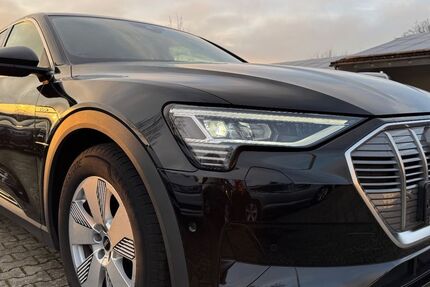 Audi e-tron 39.639 km 25.990 € Ichenhausen 89335