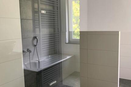 Wohnung Zwickau Auerbach - 3 Zimmer, 82 m&sup2;, 610&euro; | Angebot:26041207