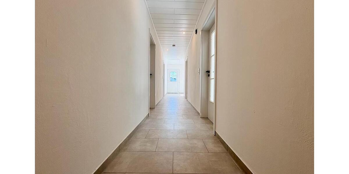 Dachgeschoßwohnung Dillenburg - 4 Zimmer, 94 m&sup2;, 215.000&euro; | Angebot:26402904