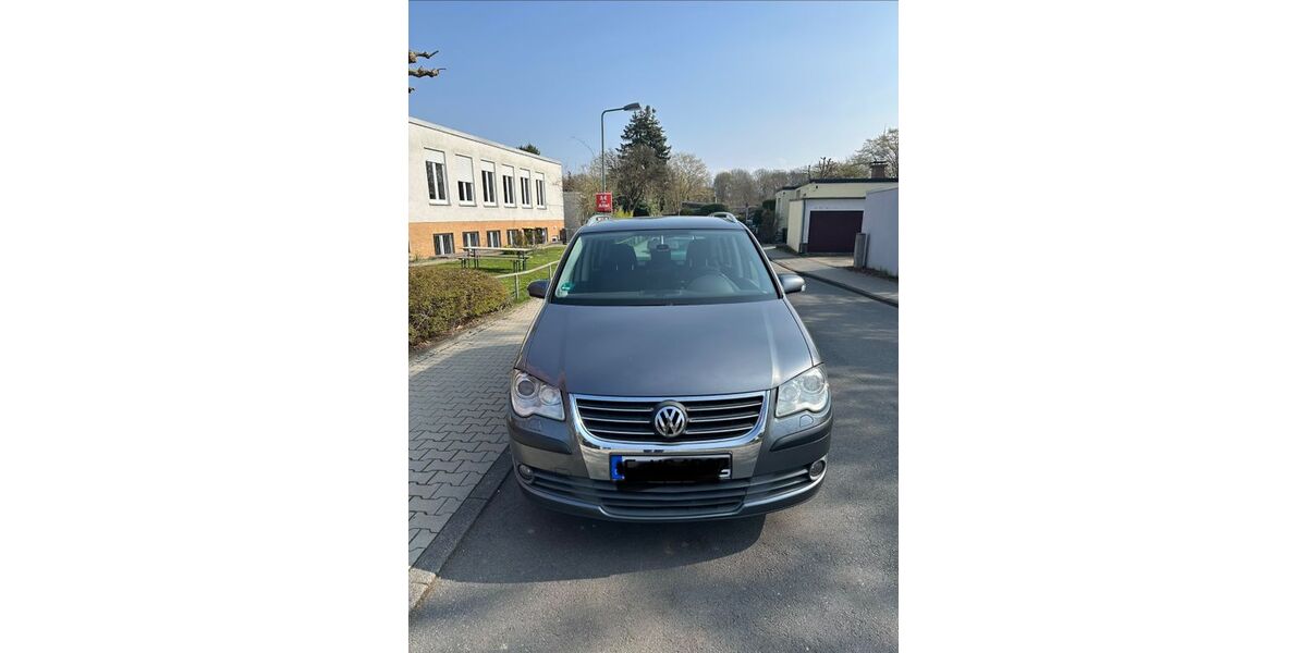 VW Touran 270.000 km 3.900 &euro; Frankfurt am main 60488