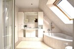 Großes modernisiertes EFH + EBK + Wintergarten + 3 Bäder mit 2 Stellplätzen vor dem Haus