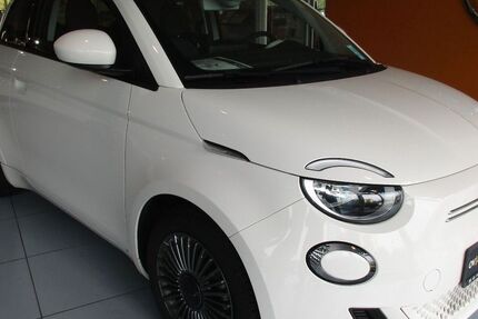 Fiat 500e 32.200 km 19.850 &euro; Lingen - Baccum 49811