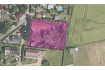 Grundstück, geteilt mit Haus