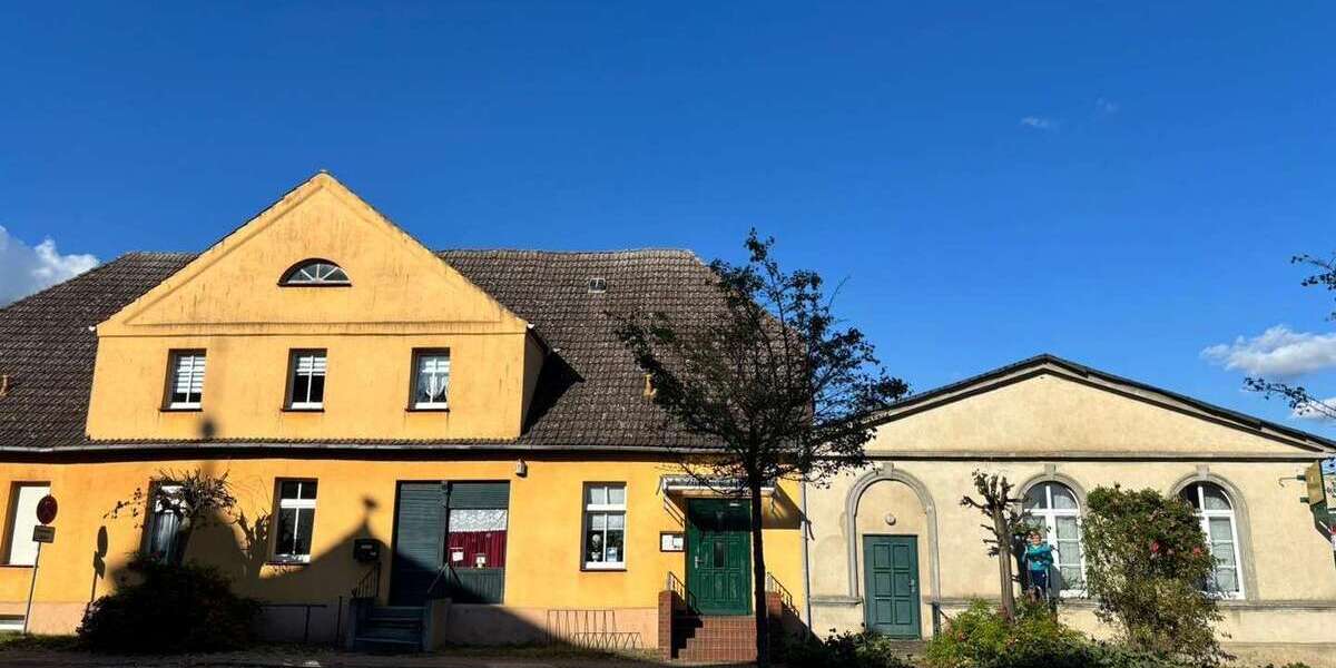 Haus zum Kaufen in Neustadt (Dosse) 340.000 € 300 m² 9 zimmer