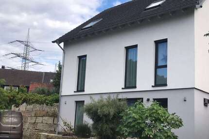 Haus zum Kaufen in Leichlingen 939.000 € 137 m² 5 zimmer