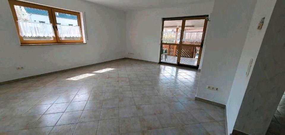 Erdgeschoßwohnung Hirschaid - 4 Zimmer, 145 m&sup2;, 1.400&euro; | Angebot:26181916
