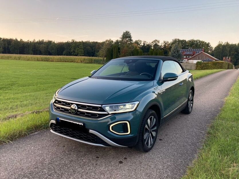 VW T-Roc 19.200 km 24.449 € Dürrwangen 91602