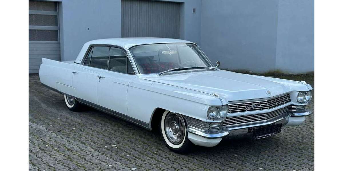 Cadillac Deville 7.619 km 20.000 &euro; Selb 95100