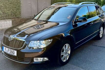 Skoda Superb 199.829 km 5.600 &euro; Frankfurt am Main 60594