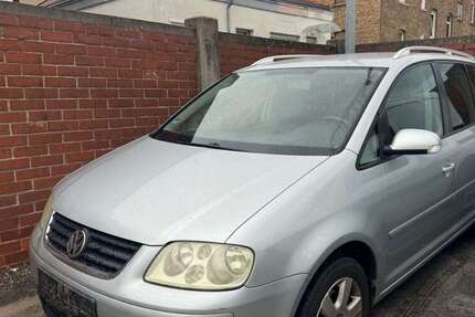 VW Touran 289.000 km 989 &euro; Mainz-Mombach 55120