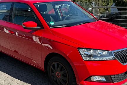 Skoda Fabia 136.936 km 8.700 &euro; Radevormwald 42477