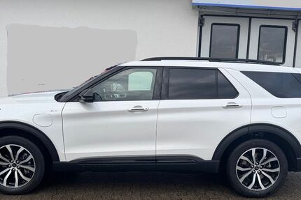 Ford Explorer 6.000 km 58.500 &euro; Großenlüder 36137