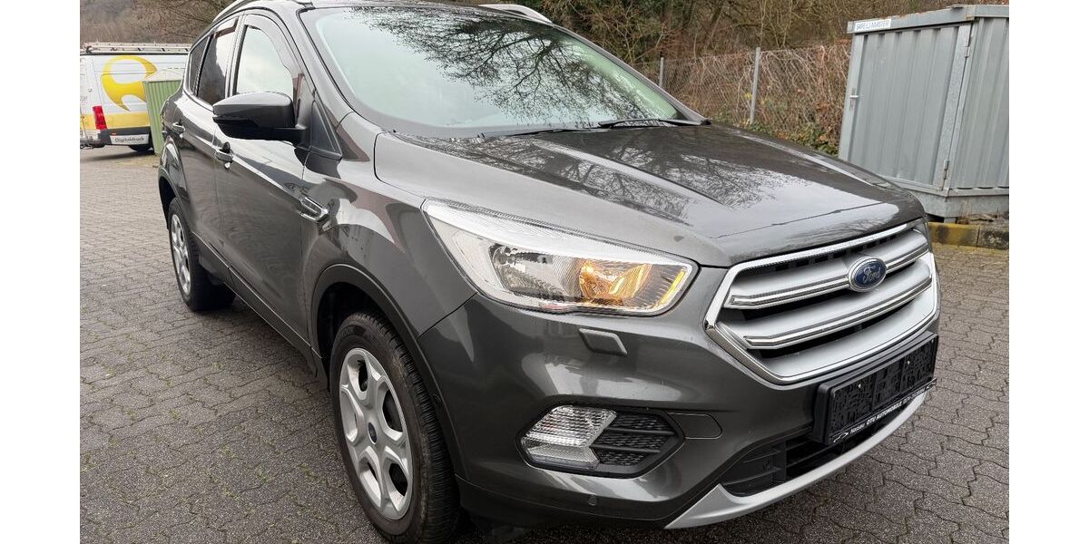 Ford Kuga 66.000 km 13.950 &euro; Nassau 56377