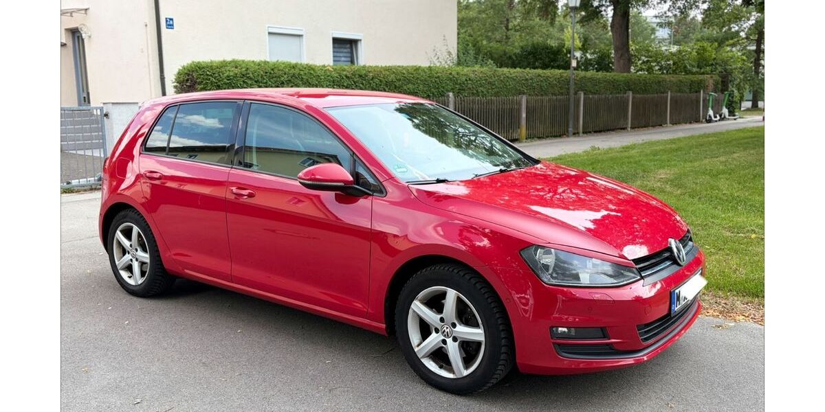 VW Golf 227.000 km 5.500 &euro; München - Bogenhausen 81929
