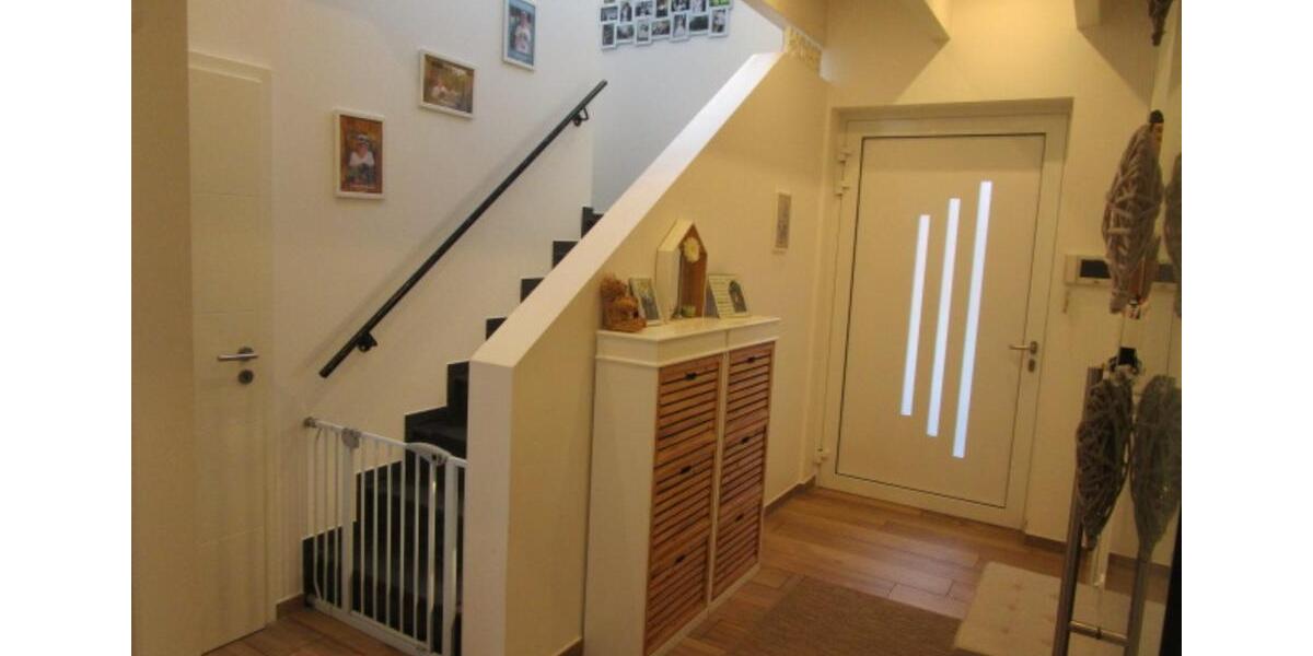 Doppelhaushälfte Niederkrüchten - 4 Zimmer, 128 m&sup2;, 1.500&euro; | Angebot:24940984