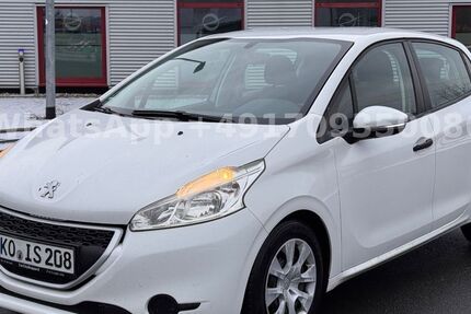 Peugeot 208 214.000 km 3.395 &euro; Boppard 56154