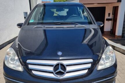 Mercedes-Benz B 200 236.531 km 1.500 &euro; Leutenbach 71397