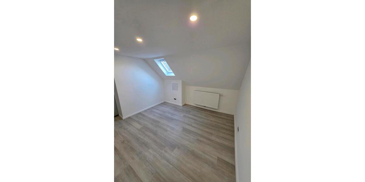 Einfamilienhaus Welling - 7 Zimmer, 185 m&sup2;, 1.750&euro; | Angebot:24848218