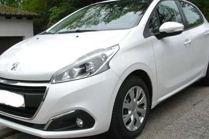 Peugeot 208 49.000 km 6.999 &euro; Gaggenau 76571