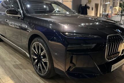 BMW i7 15.789 km 129.599 &euro; Goslar 38644