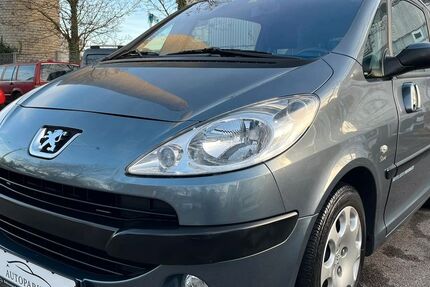 Peugeot 1007 57.324 km 3.490 &euro; München 81243