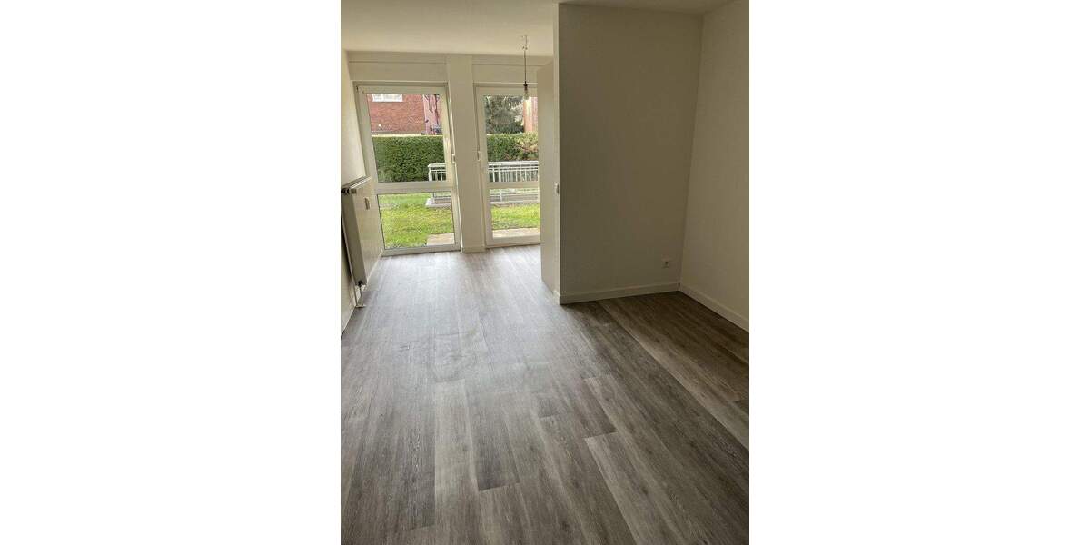 Modern & bezugsfertig: 2-Zimmer-EG-Wohnung mit kl. Terrasse, EBK & Stellplatz - ideal für Singles 2 zimmer