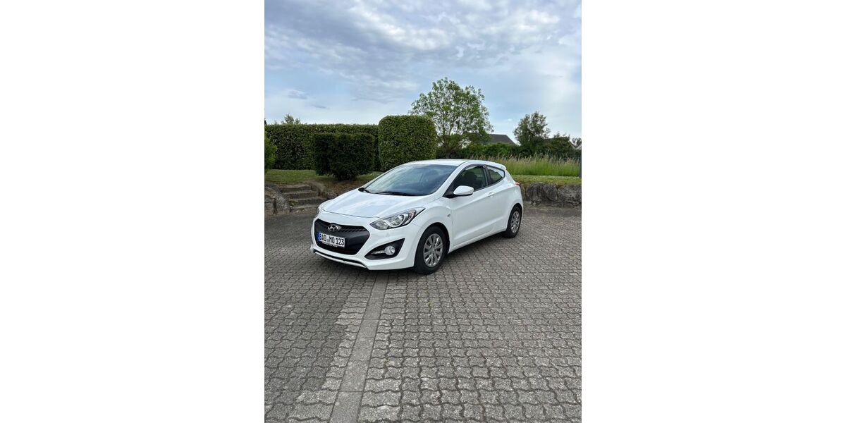 Hyundai i30 108.000 km 7.200 &euro; Lichtenau 77839