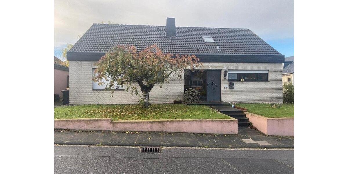 Einfamilienhaus Mechernich - 7 Zimmer, 244 m&sup2;, 549.000&euro; | Angebot:26233248