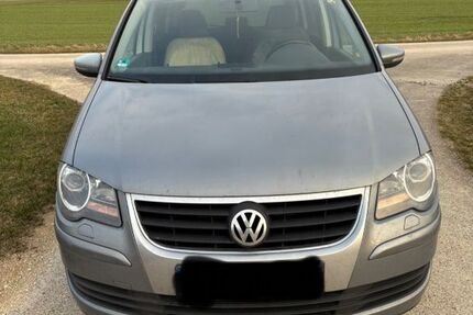 VW Touran 435.000 km 2.095 &euro; Sauldorf 88605