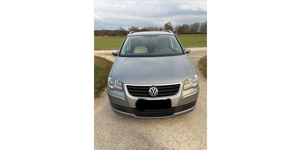 VW Touran 435.000 km 2.095 &euro; Sauldorf 88605