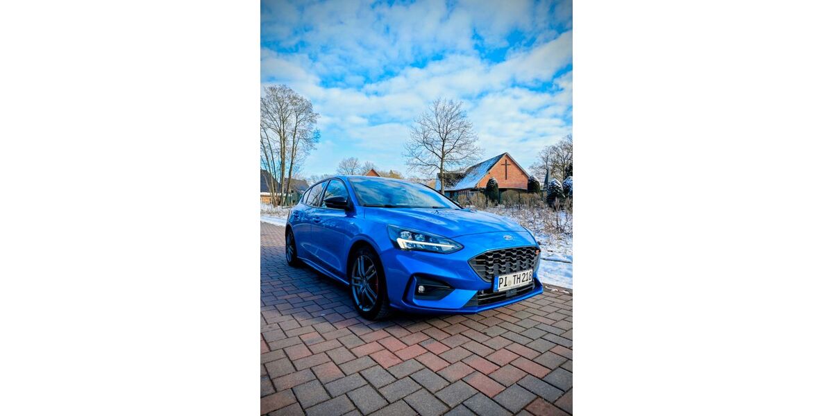 Ford Focus 102.000 km 14.000 &euro; Heist 25492