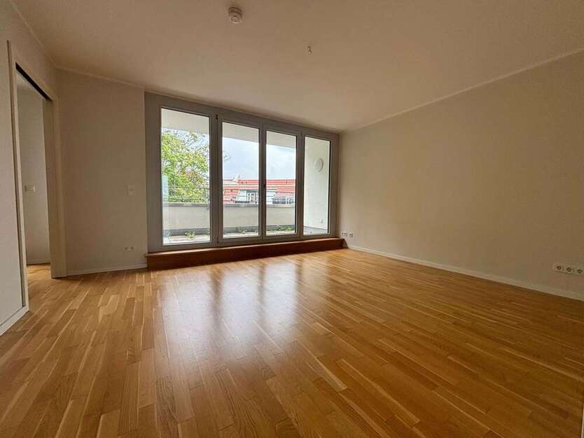 Wohnung zum Mieten in Berlin 1.338 € 67.6 m²