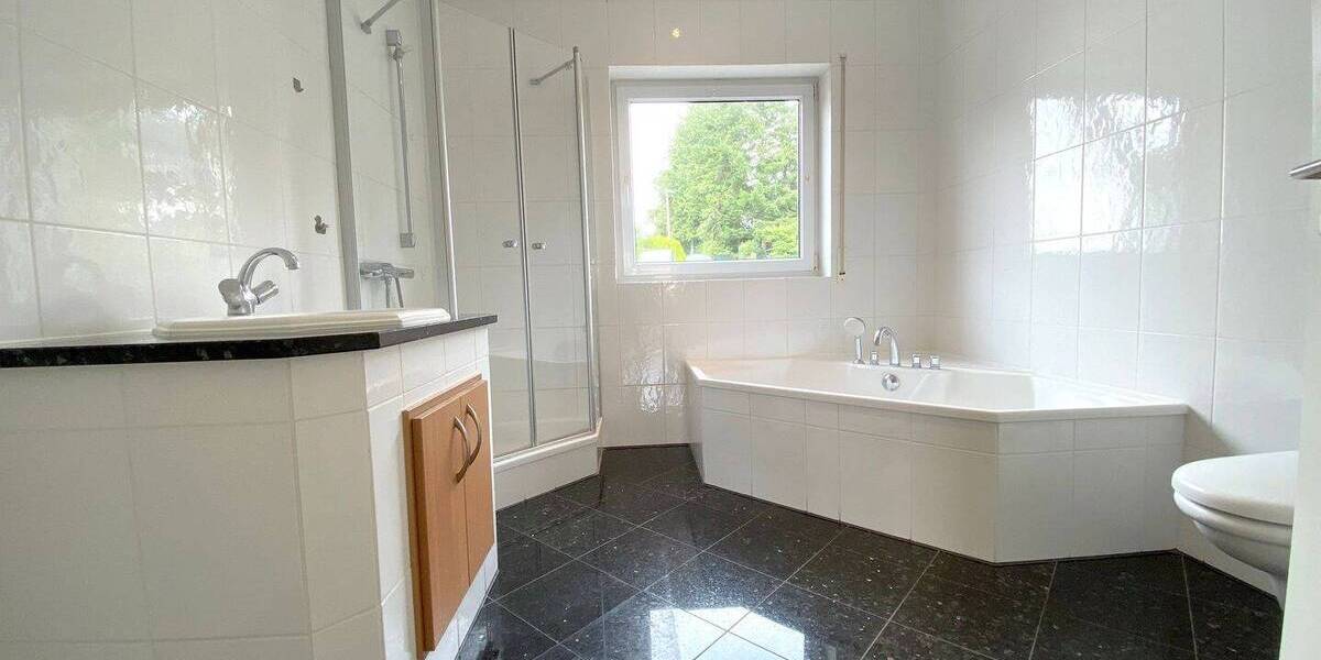 Mehrfamilienhaus, Wohnhaus Mayen Kürrenberg - 6 Zimmer, 135 m&sup2;, 1.200&euro; | Angebot:24610250