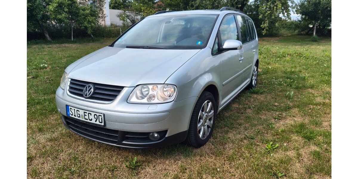 VW Touran 256.753 km 2.400 &euro; Sigmaringen 72488
